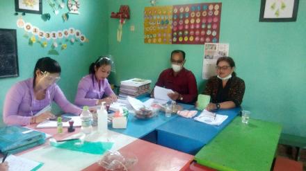 Penilik PAUD Lakukan Monitoring 8 Standar Pendidikan PAUD di TK Mawar Merah Desa Sepang